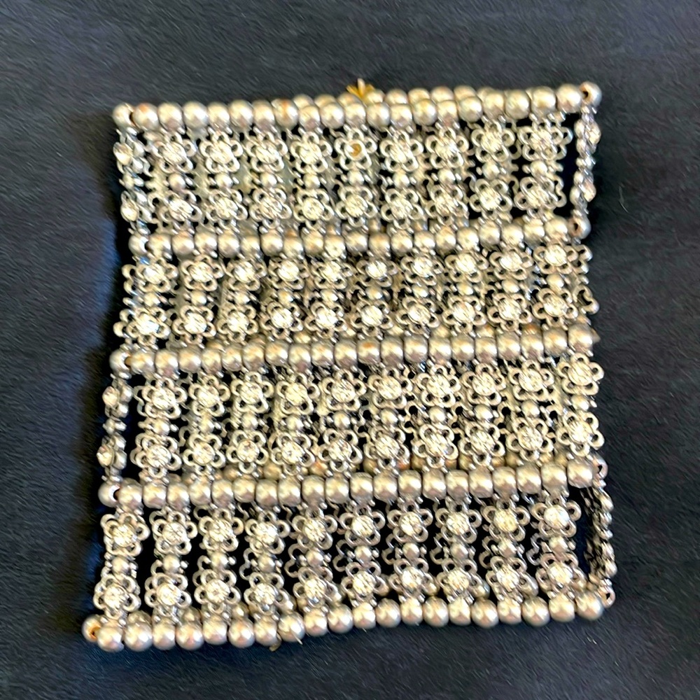 Stainless steel and rhinestone stretchy bracelet